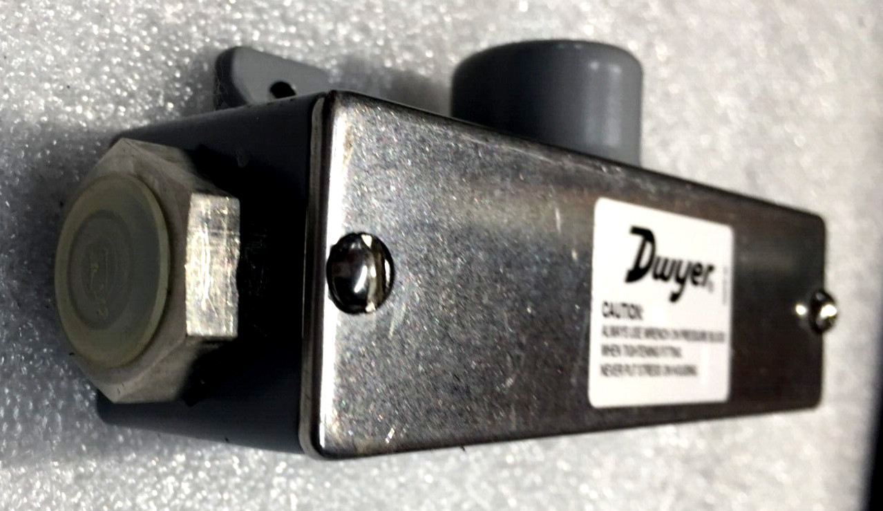 DWYER INSTRUMENT 629C-05-CH-P2-E5-S1 PRESSURE TRANSMITTER , RANGE 0 – 100 PSID