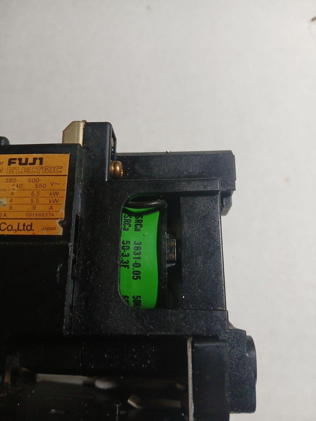 FUJI CONTACTOR SRCa3631-05/X 5a 100/110V 50/60hz Control 550V 9A 380V 9A 240V AC