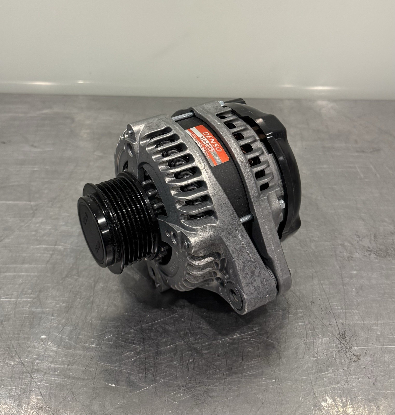 Denso 210-0887 Alternator Honda Odyssey 3.5L V6 NEW IN BOX! FREE SHIPPING!