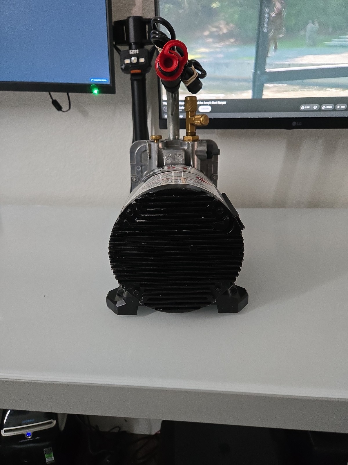 JB Industries DV-240DC Vacuum Pump, 8.4 CFM 1/2 hp DC Motor Platinum Pro DC 8.4