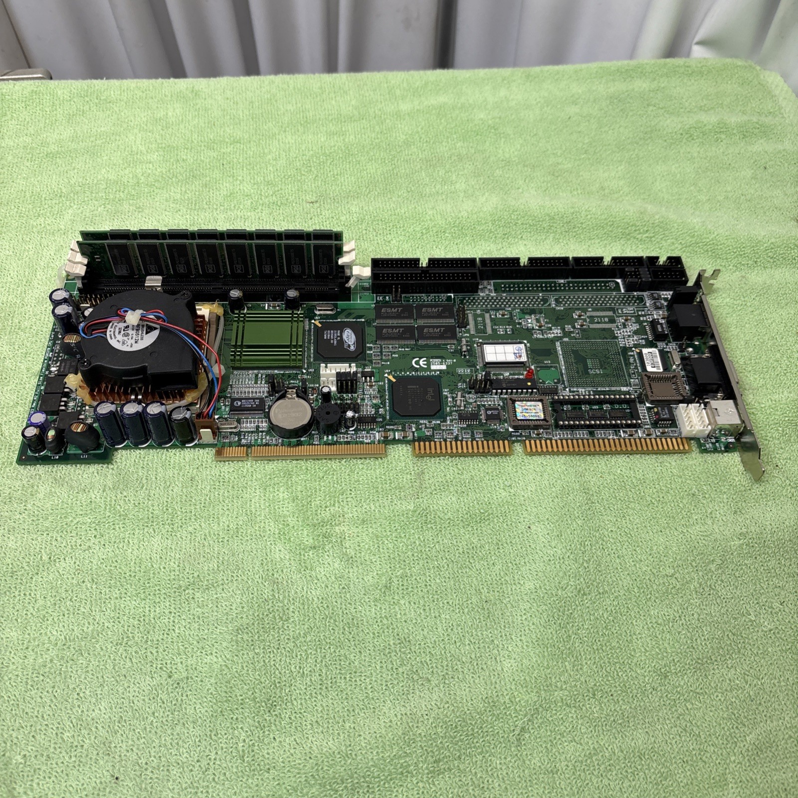 Platine Plotech 2505-6337 with processor and memory