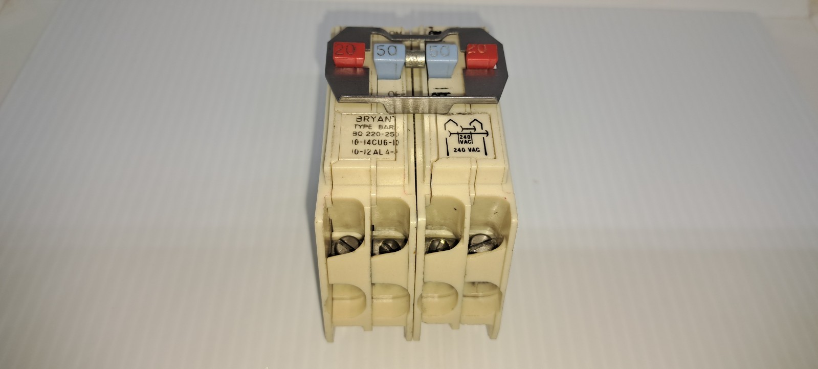 Bryant BQ220-250 4-Pole Quad Type BARD Circuit Breaker White BQ 220-250