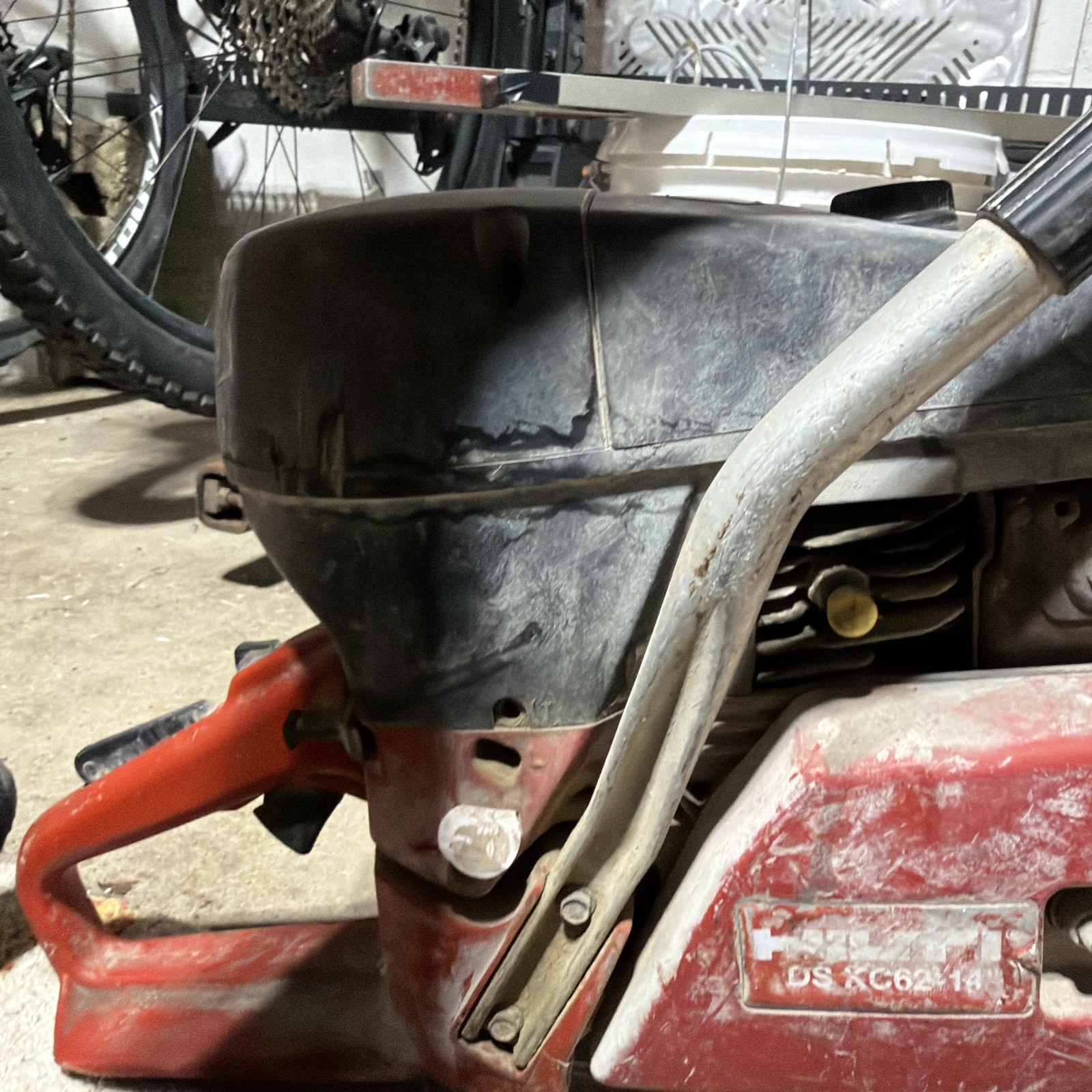 Hilti Da Kc62-14” Handheld Cut-Off Gasoline Concrete Saw 14» Max Blade Diameter