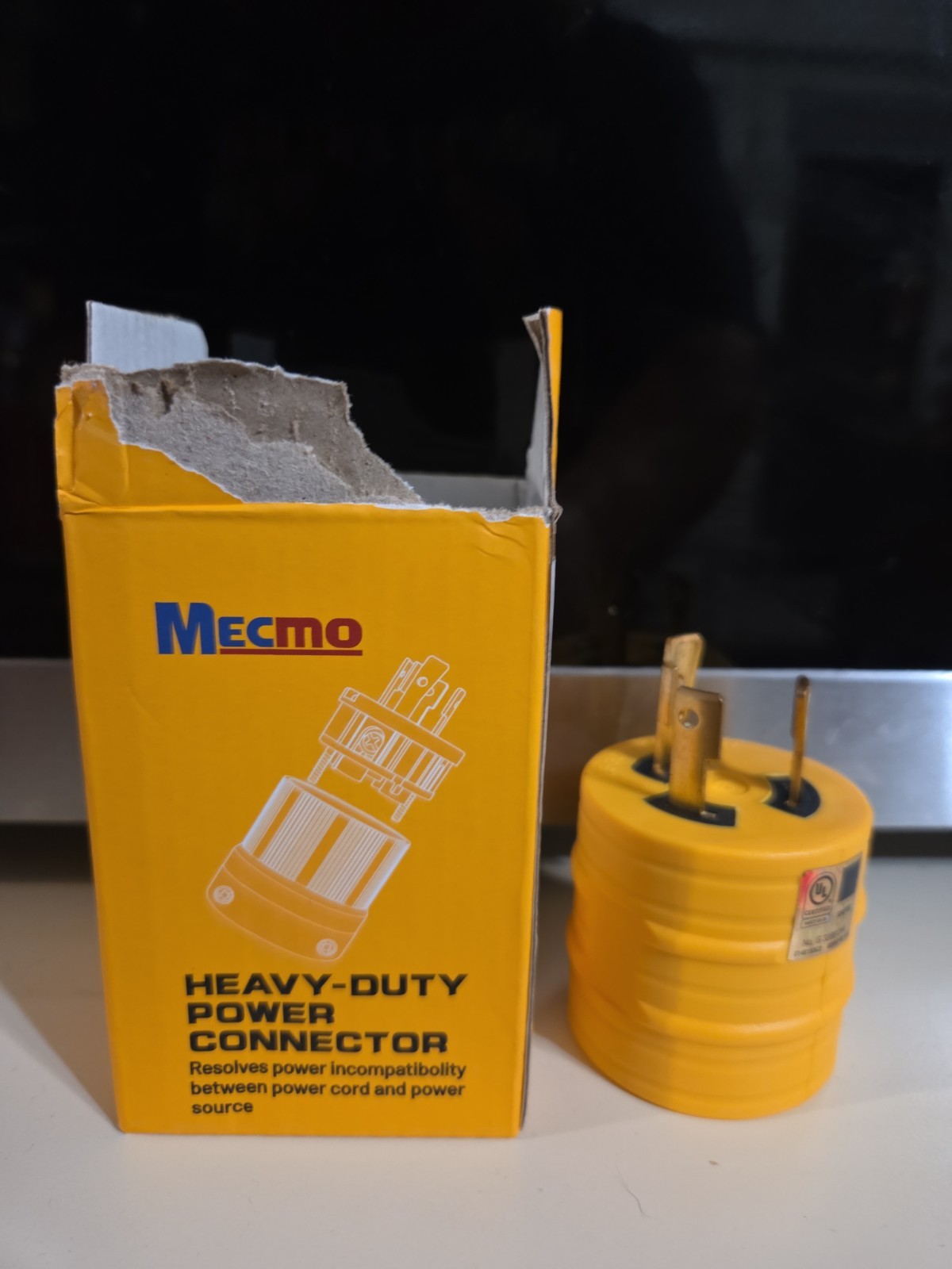 Mecmo Nema L5-30P to TT-30R 30 Amp RV Adapter 3 Prong