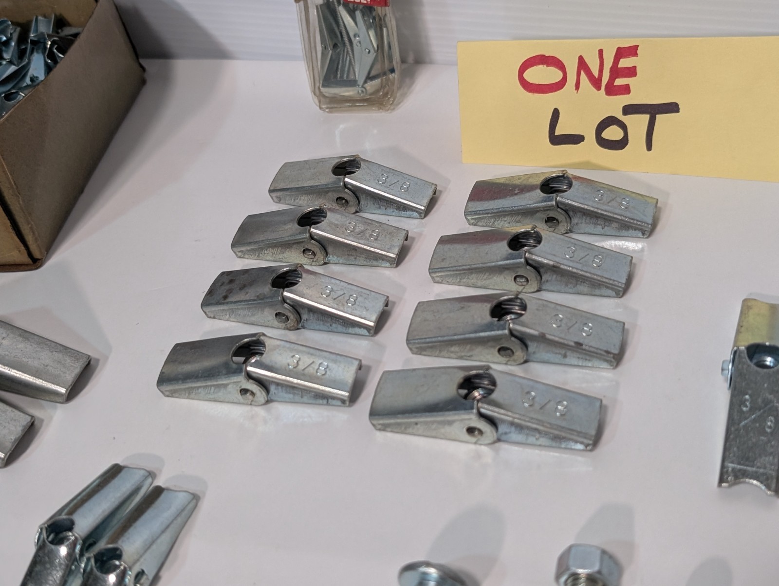 Large Lot of Assorted Sized Hollow Wall Mounting Toggle Bolts Pre-Owned as shown