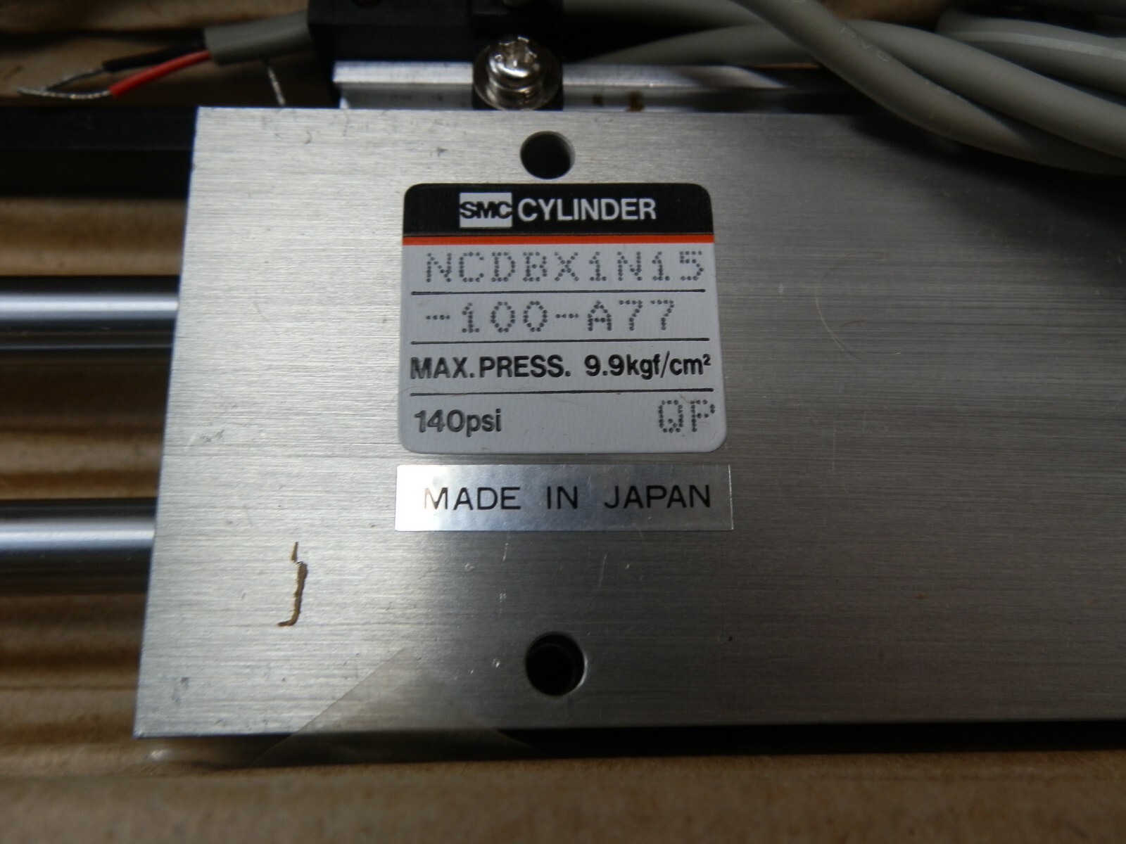 SMC NCDBX1N15 -100 -A77 Double Rod Guided Cylinder