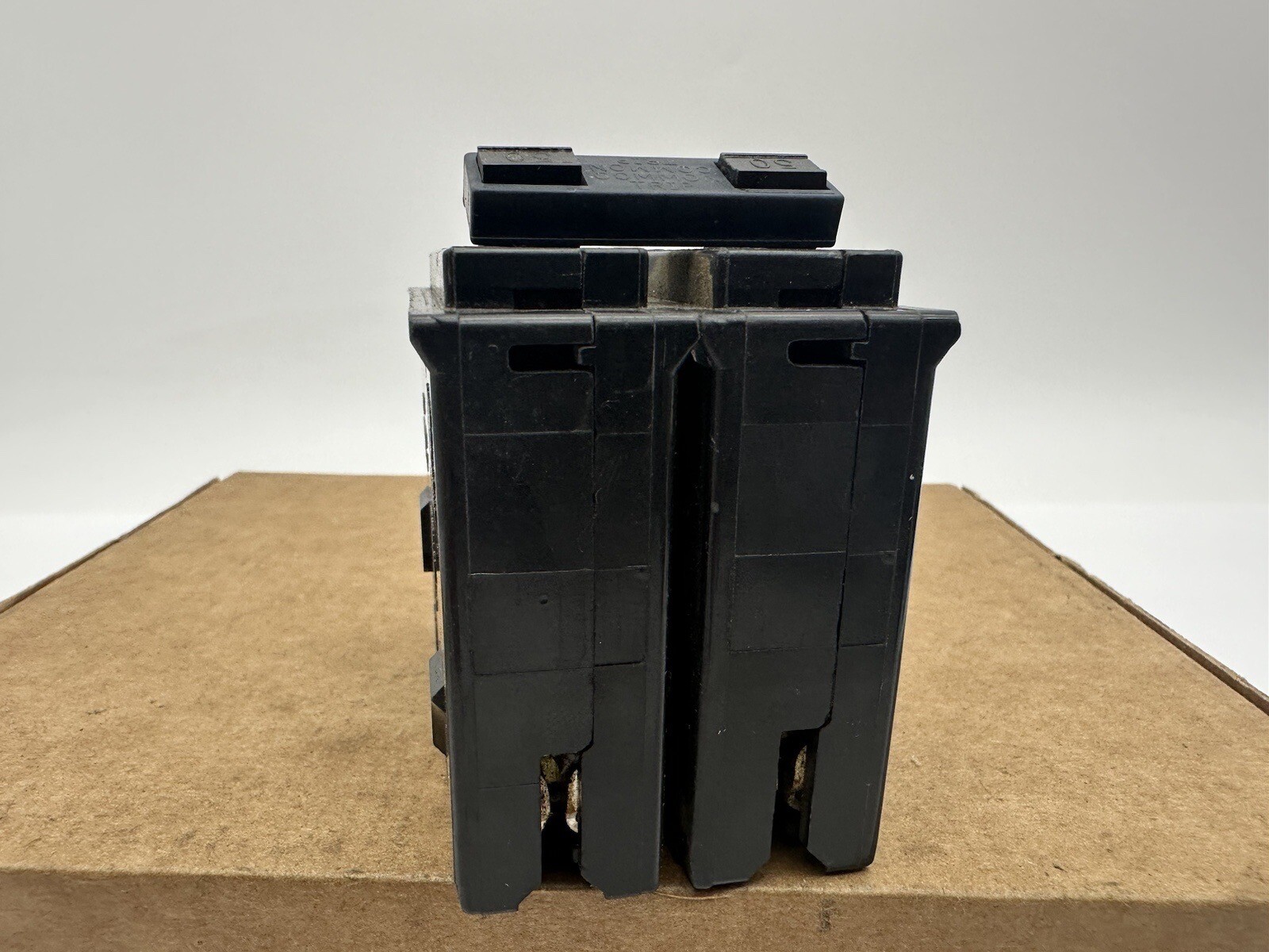 Square D HOM263 HOM 263 Plug-in Mount Circuit Breaker 50 Amp 120/240V EUC