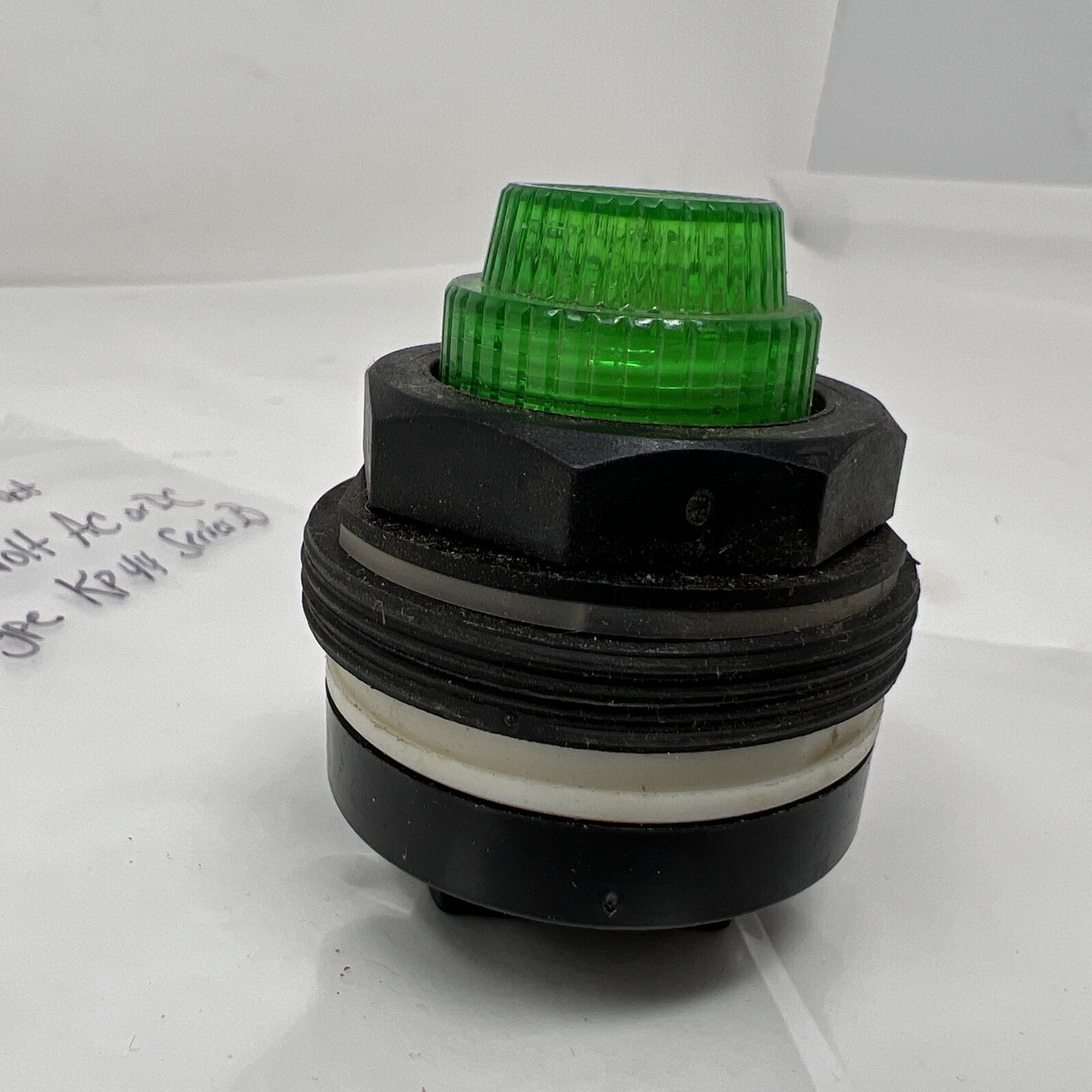 Square D Green Pilot Light, Series B, 20-30 Volt AC or DC Class 9001 Type KP44