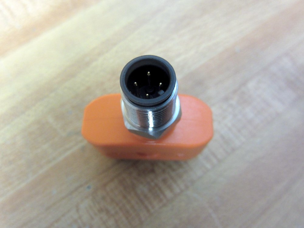 IFM Efector EBT006 Y/T Splitter ZDO2H030VAS0000-00STGH040VAS