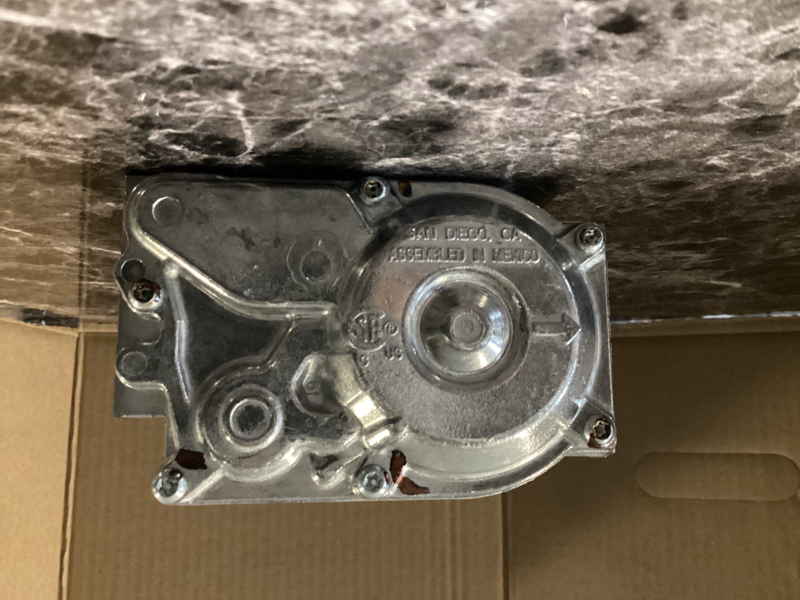 Honeywell VR8204A2001 Spark Ignition Gas Valve (NG)