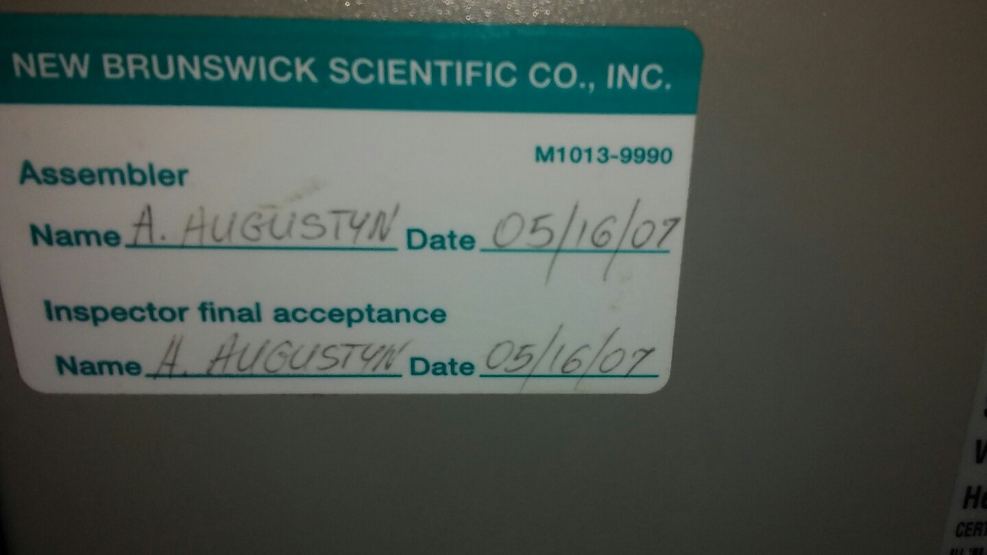 New Brunswick Excella E1 Orbital Lab Shaker Tested .. HEAVY DUTY