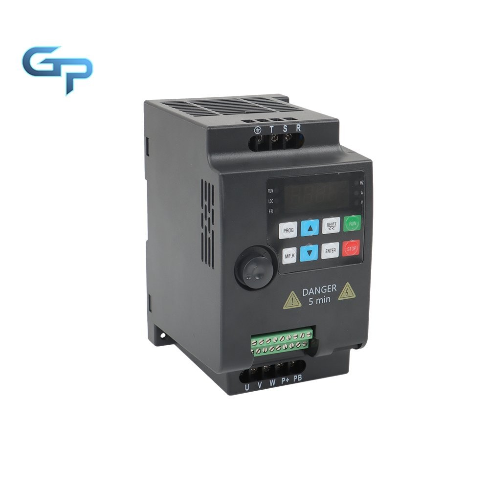 VFD Single To 3 Phase Variable Frequency Drive 2.2kW 3HP 220V Inverter