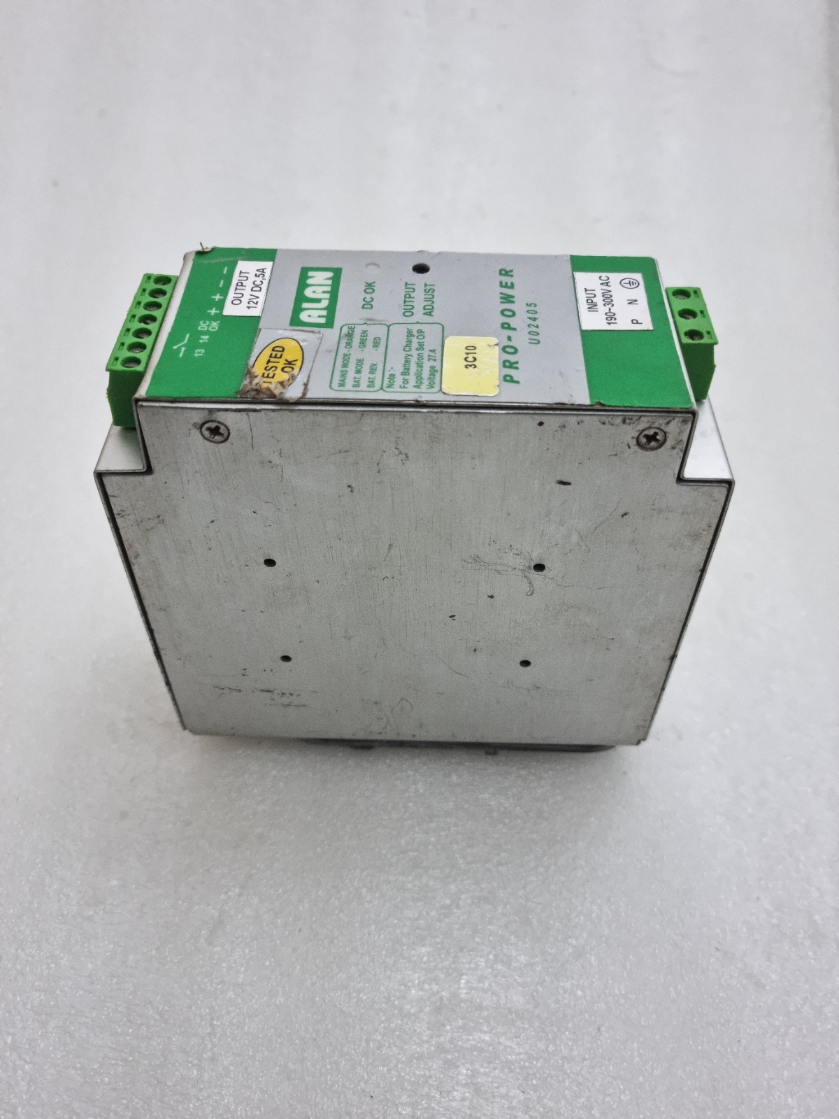 ALAN Pro-power-U02405 Input 190~300Vac Output-12Vdc 5A