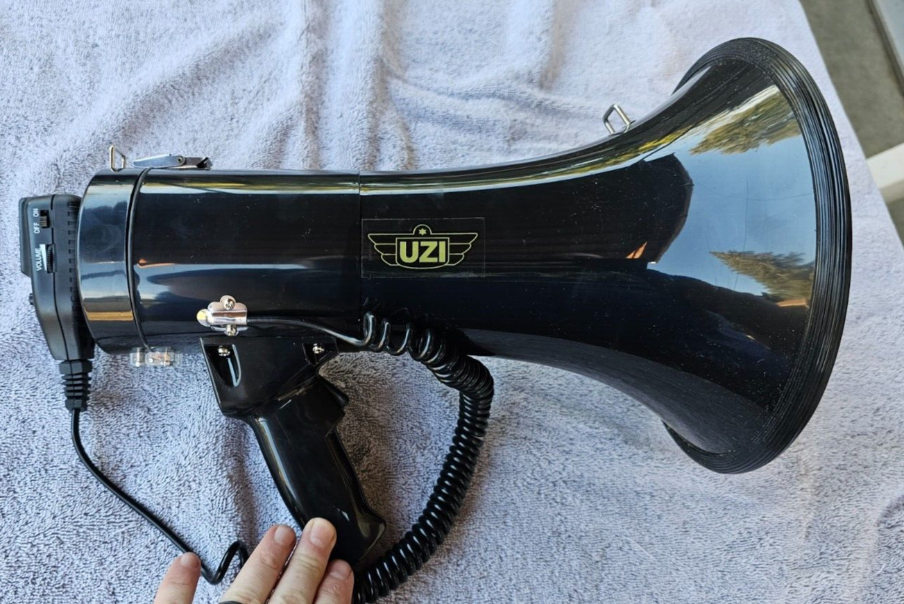 Uzi UZIMP50W Megaphone 50 Watt Recordable 13 1/2″ Black ABS Housing
