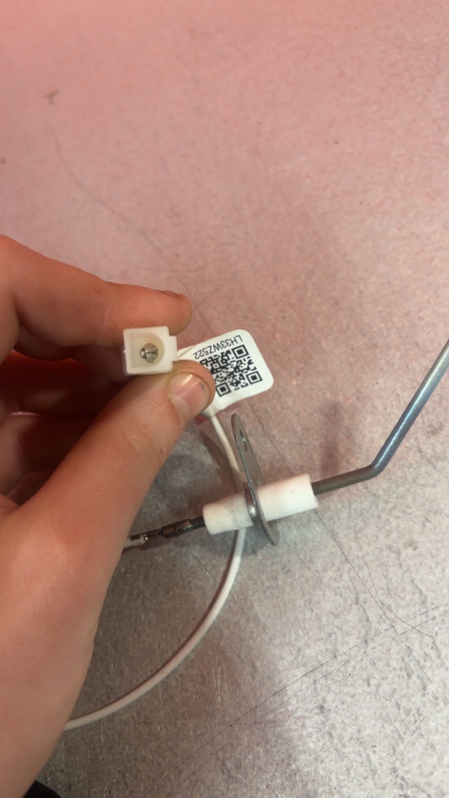 CARRIER FURNACE FLAME SENSOR LH33WZ522 NOT USED :LOC: 1-1-8-3-2
