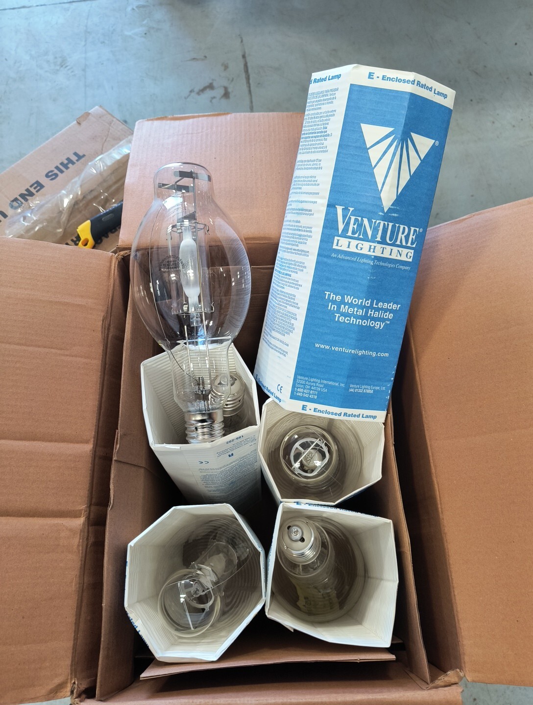 Venture Lighting 95577 Metal Halide 575W BT37 E39 Base 50K MS575W/H75/BT37/PS/50