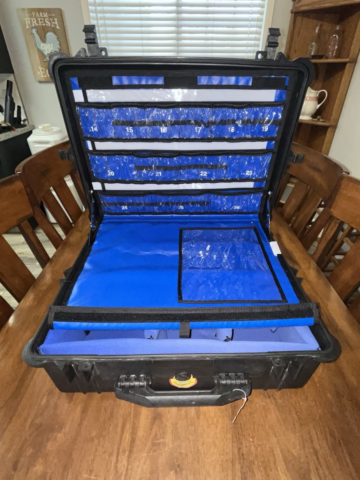 Iron Duck Pelican 1600 24″ x 18″ x 8″ EMS Medic Ambulance Hard Case, Black