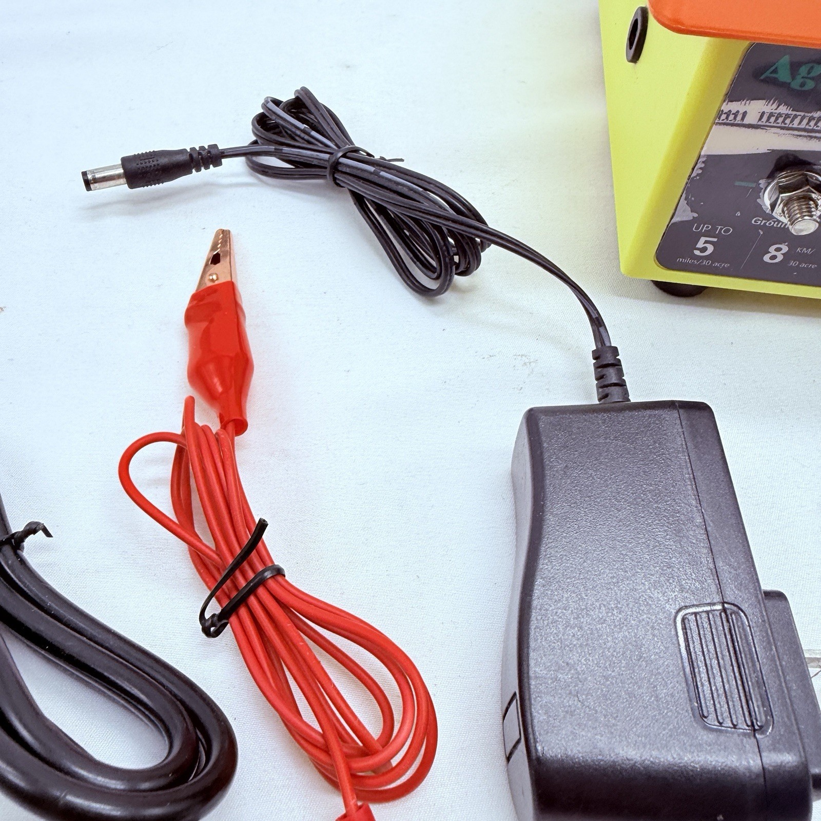 Solar Power Fence Electric Fence Energizer for Livestock Horse Goat