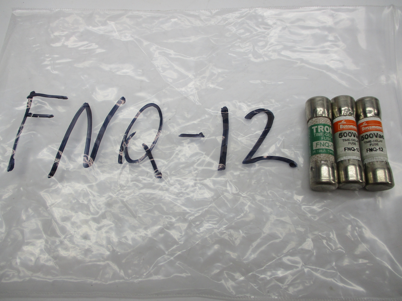 BUSSMANN TRON FNQ-12 FUSE LOT OF 3 ASSORTED NSNP