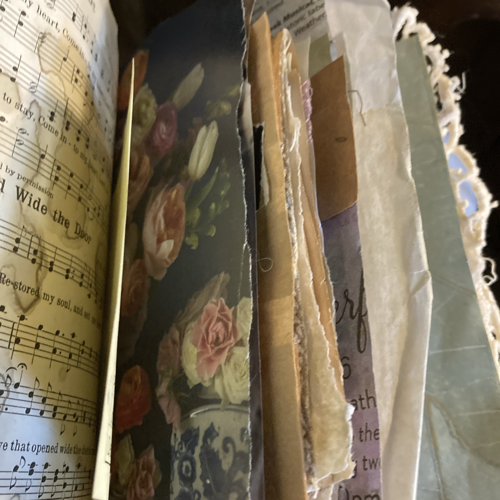 Junk Journal, Grungy, Blooming Table, Coffee Stain