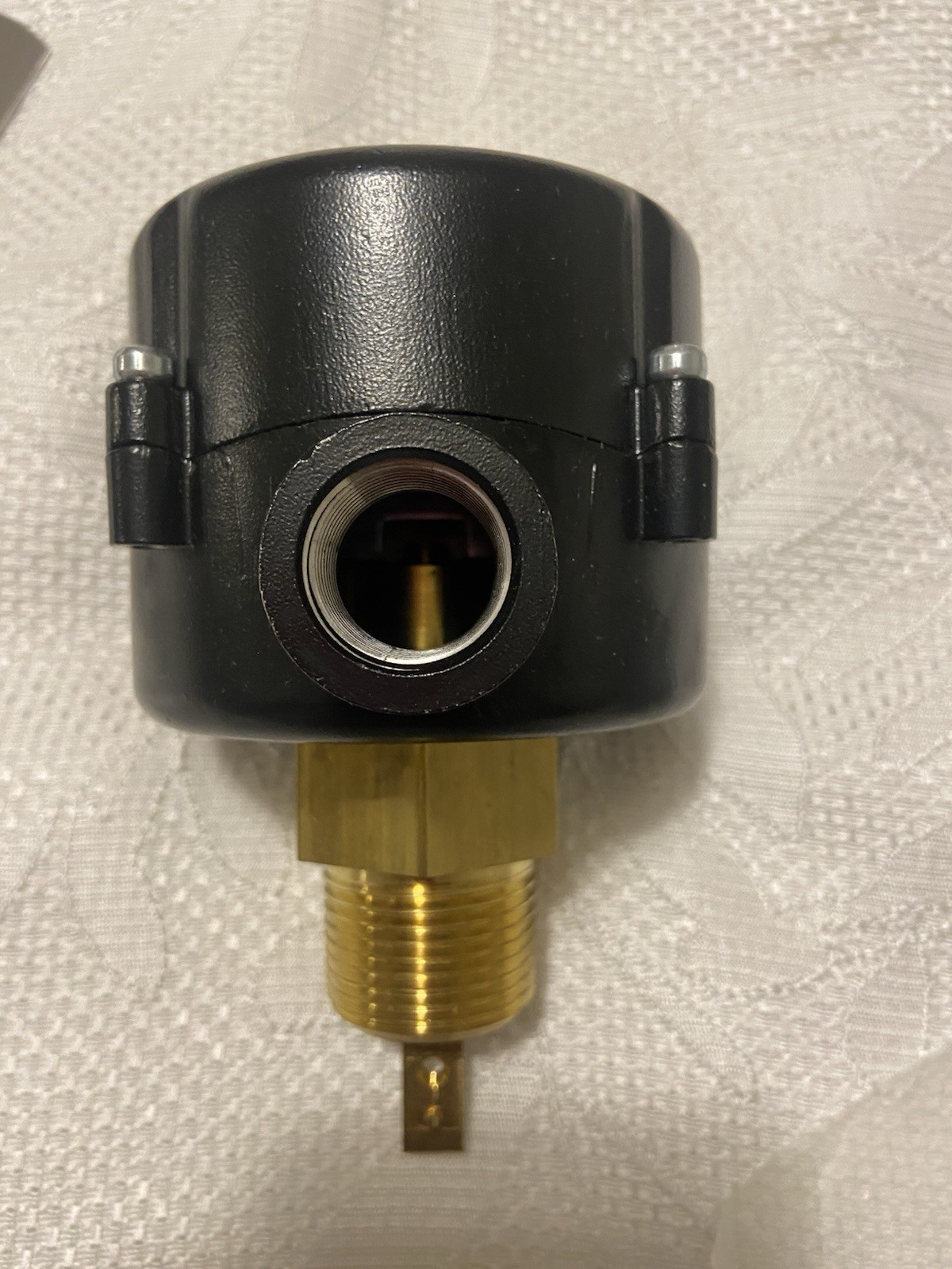 Brass Liquid Flow Switch 2786 B32 Plastic Black Brass Industrial Component