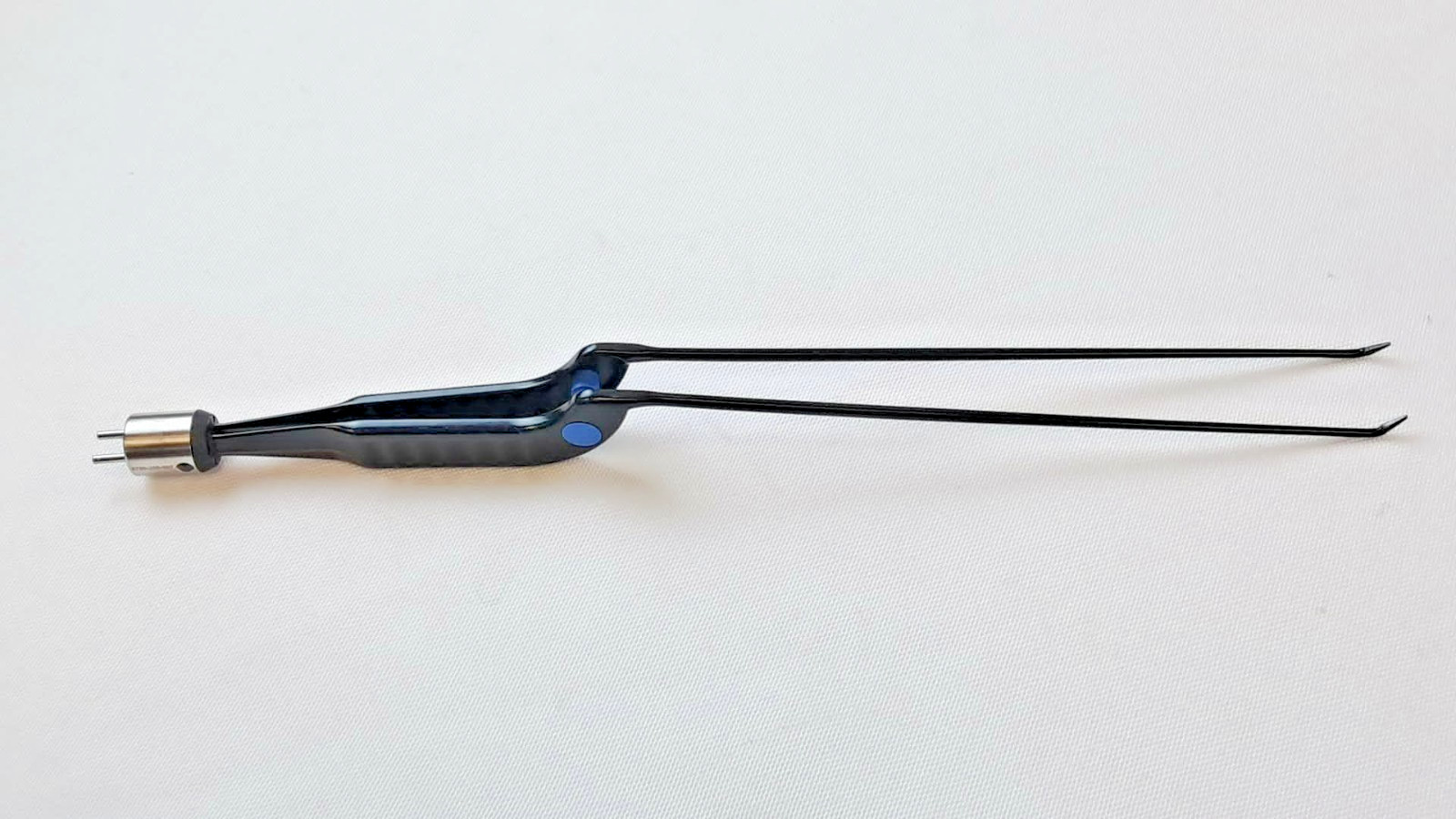 Stryker 6750-250-507 SILVERGlide Non-Stick Bipolar Forceps 45° UP 0.7mm w/ Case