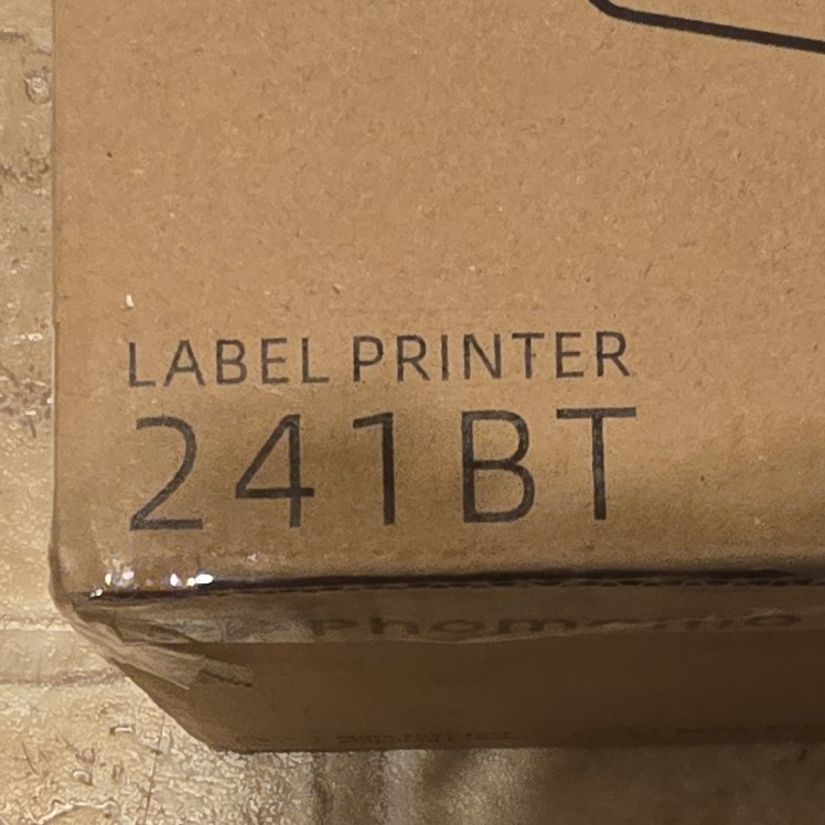 Phomemo 241BT Label Printer Model 241BT MPN 241BT + 450 labels combo 4″ x 6″