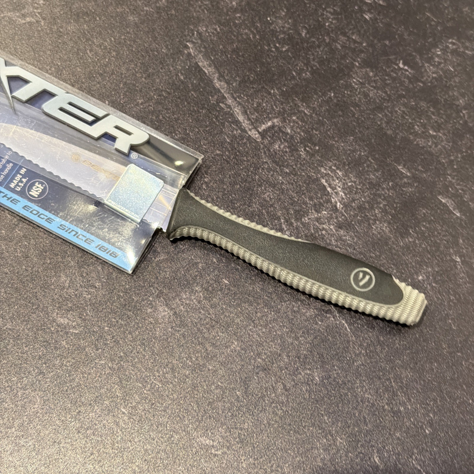 Dexter-Russel V-Lo 3 1/2″ Paring Knife ~ Black/Gray ~ Scalloped Parer ~ NEW!