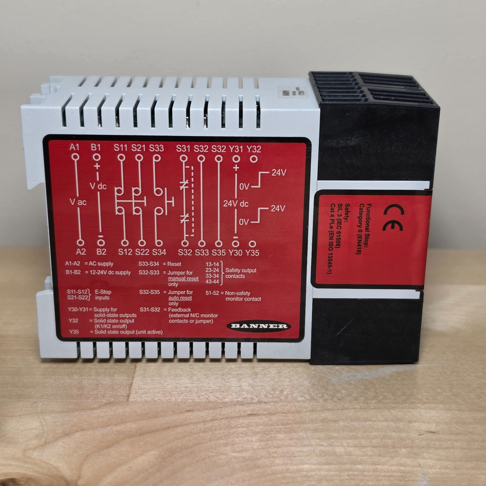 Banner ES-UA-5A Emergency Stop Safety Relay 115VAC 12-24VDC