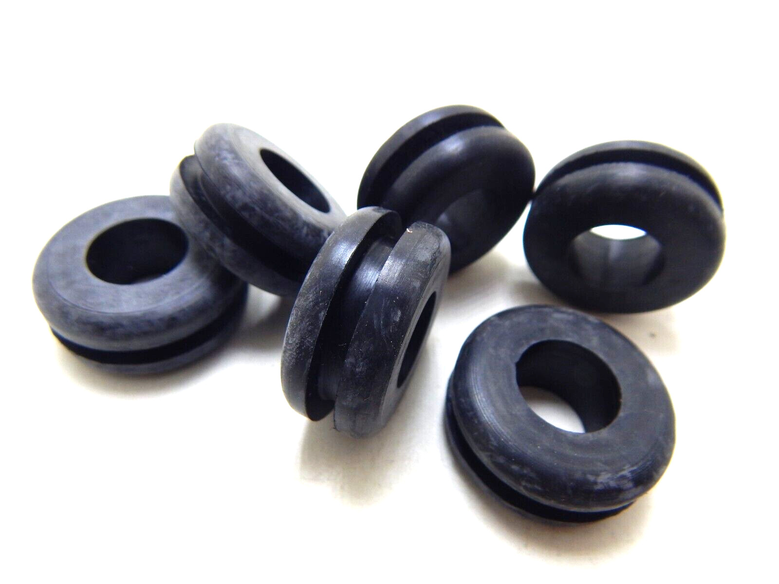 1/2 ” ID RUBBER GROMMETS