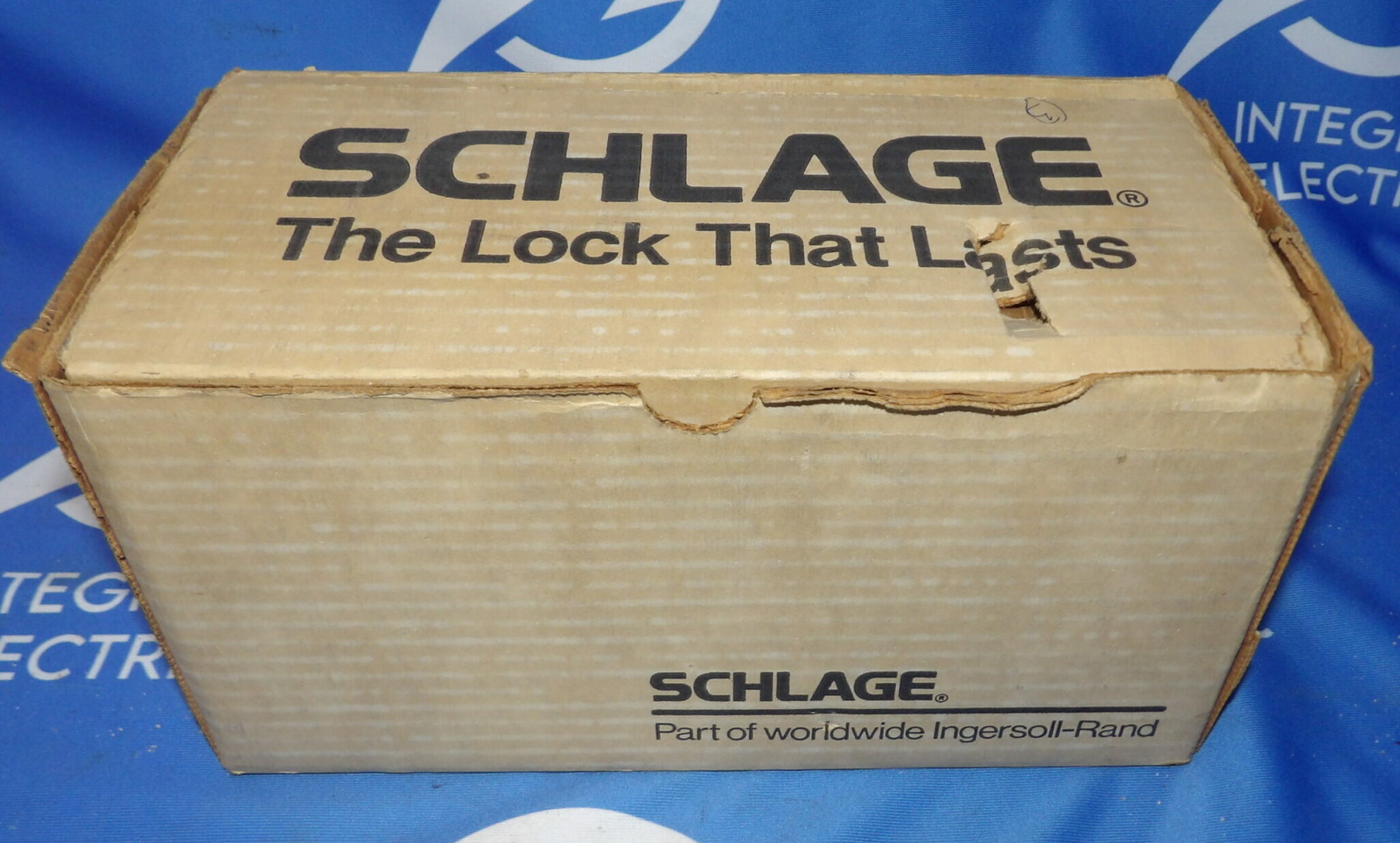 NIB Schlage D66PD-PLY-605 Bright Brass Storeroom Doorknob Set + 1 Year Warranty