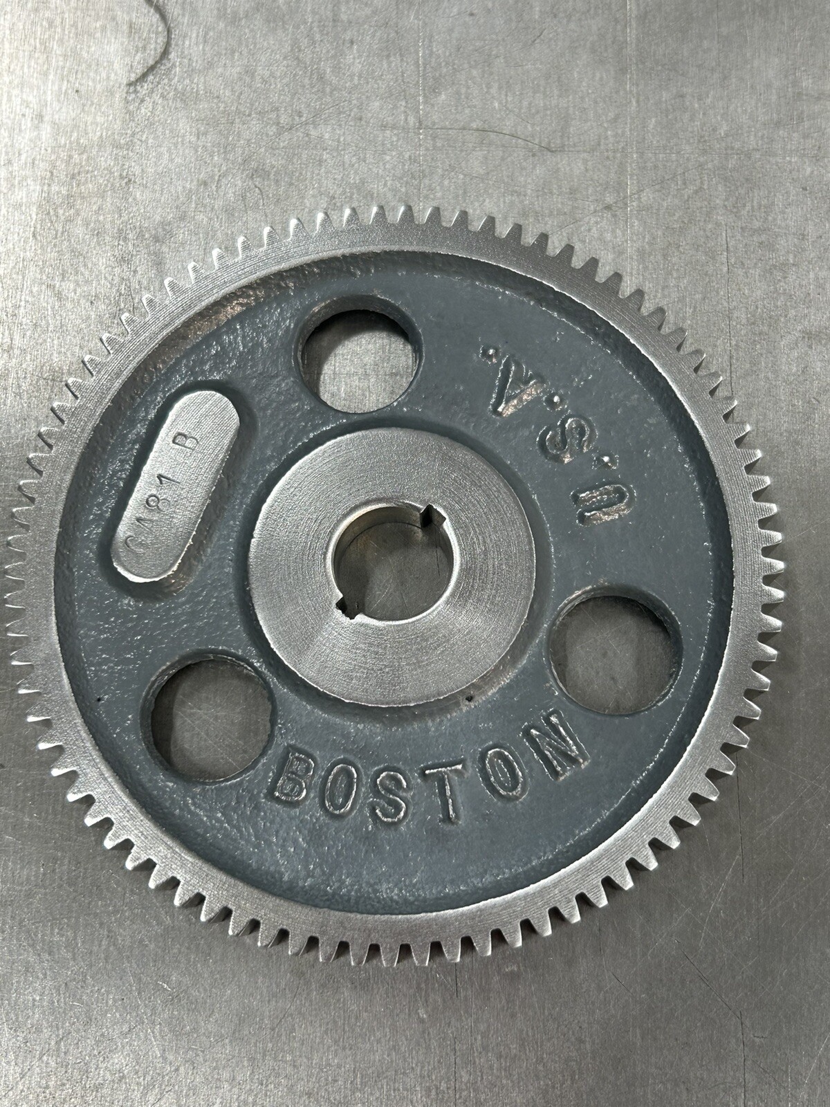 QTY 1 BOSTON GEAR GA81B CAST IRON CHANGE GEAR 20 PITCH 81 TEETH 5/8” BORE