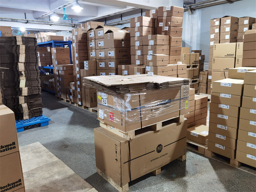 Allen-Bradley 2711R-T7T AB 2711RT7T PANELVIEW 800 7-INCH HMI TERMINAL
