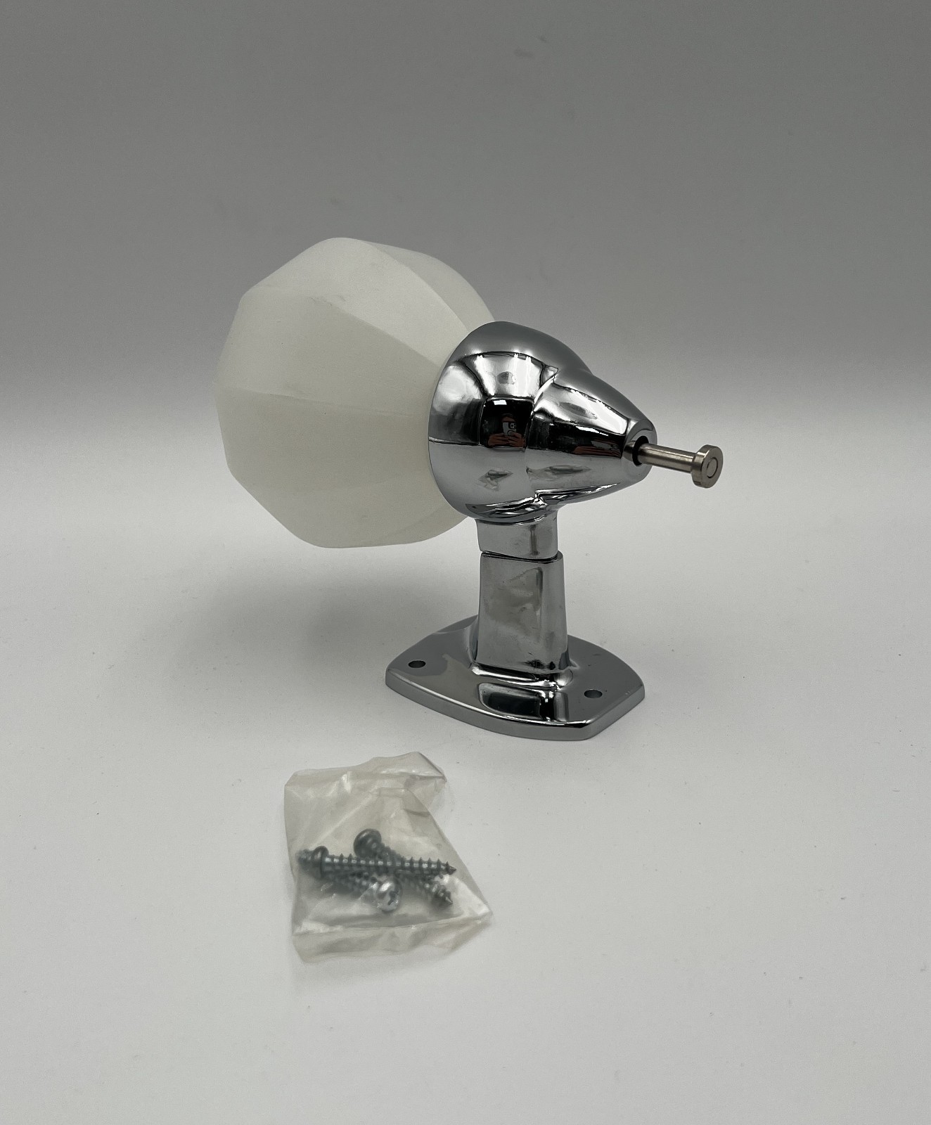 Bradley 640 Surface Mounted Bulb Liquid Soap Dispenser Chrome Plated 16 oz