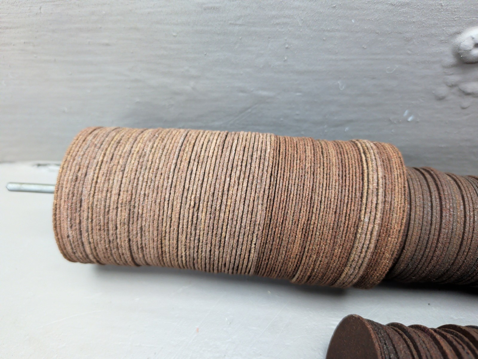 NOS NORTON ABRASIVE CUT-OFF WHEELS, 2″, 1-1/2″, 1-1/4″ Dia, 1/4″ ARBOR 250PCS