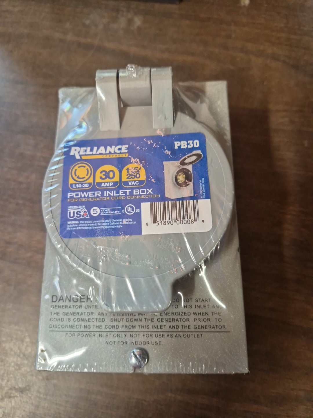 NEW Reliance Controls PB30 30-Amp Power Inlet Box with L14-20 Locking Plug