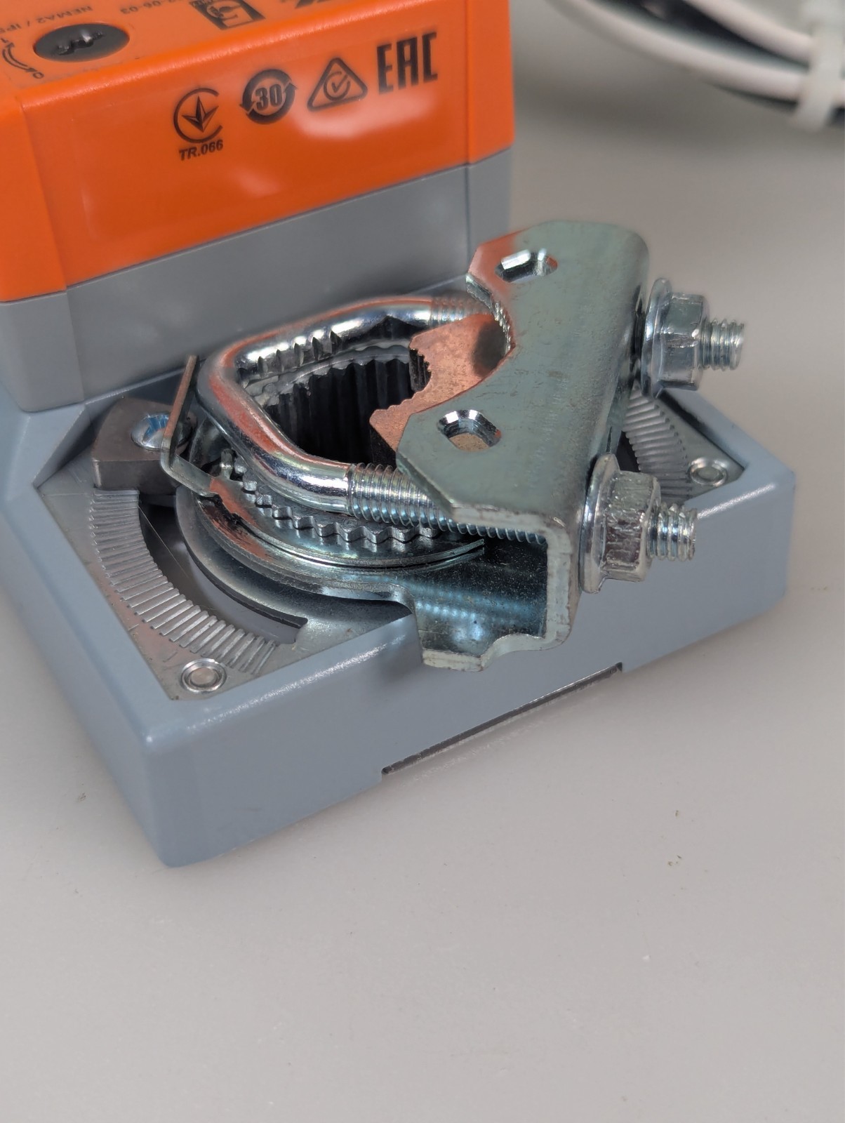 Belimo NMB24-SR Modulating Damper Actuator 90in-lb AC/DC V, No Box