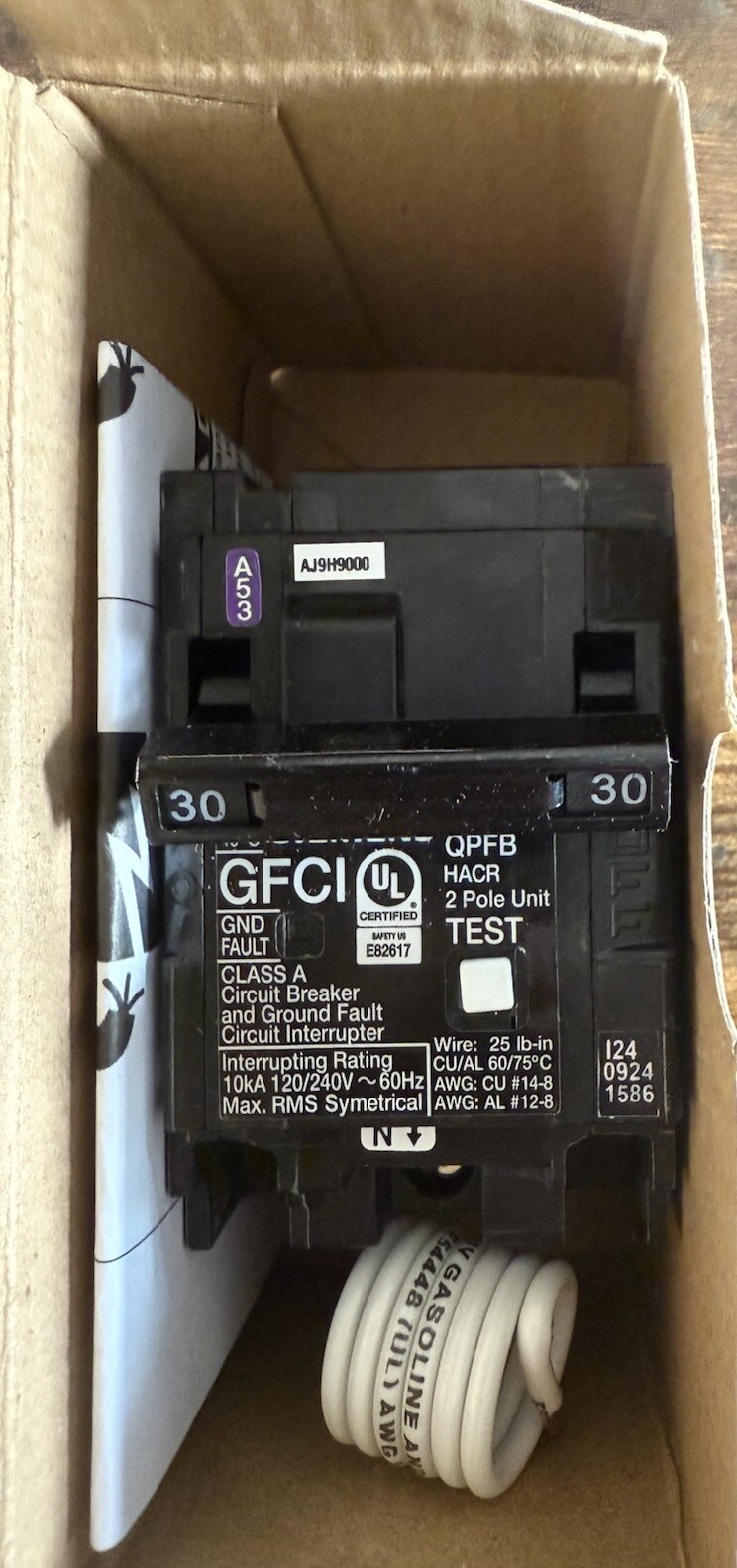 New Siemens Q230GF Ground Fault Circuit Interrupter with Self Test 30amp