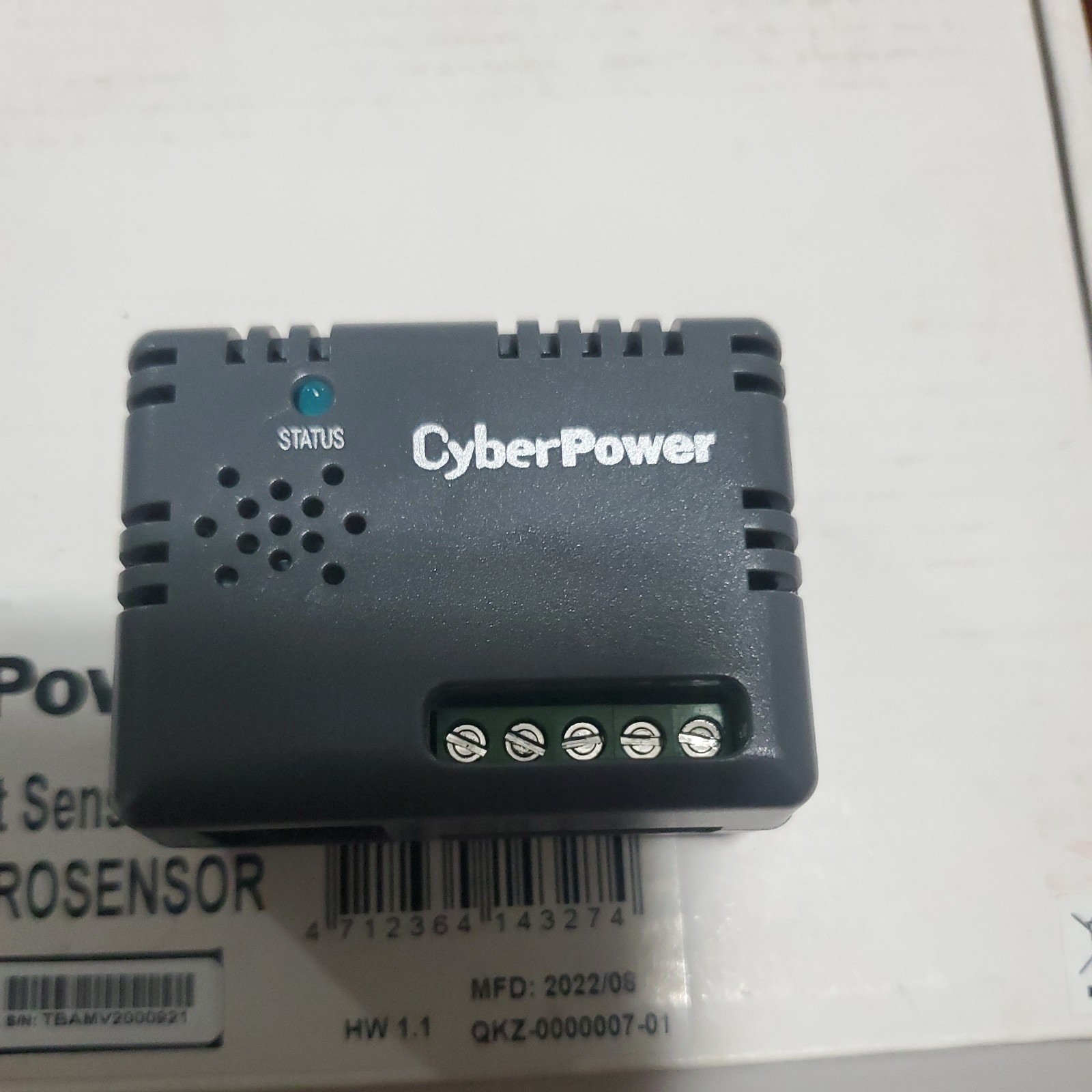 NEW IN BOX- CyberPower ENVIROSENSOR Temperature and Humidity Sensor || WARRANTY!