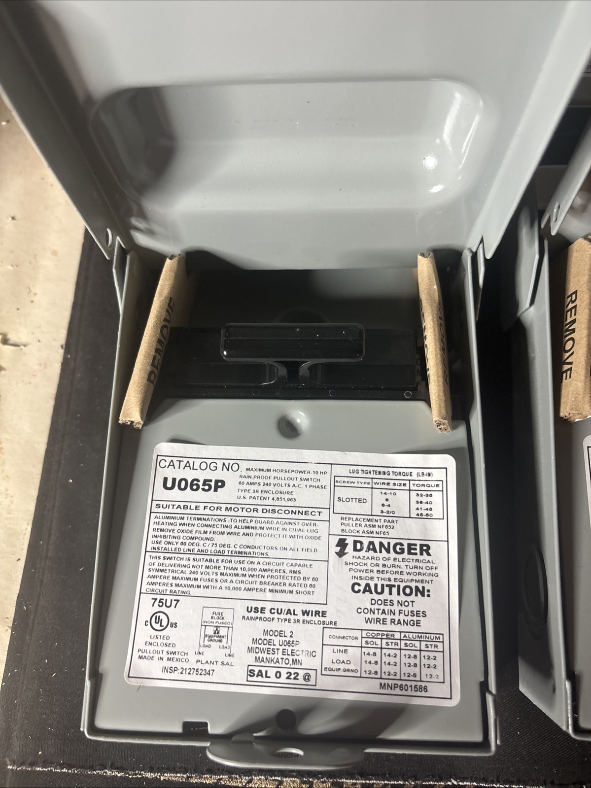 Midwest U065P Rainproof Pullout Disconnect Switch, 60 Amps, 240v AC, 10 hp