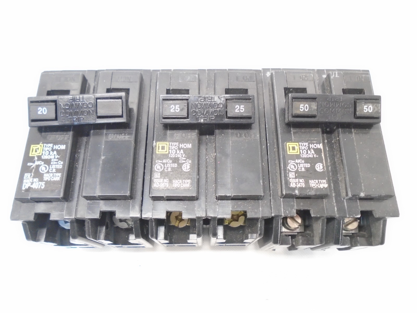 (3) Square D HOM250 HOM225 HOM220 20 25 50 Amp 240 Volt 2 Pole Plug In Breaker