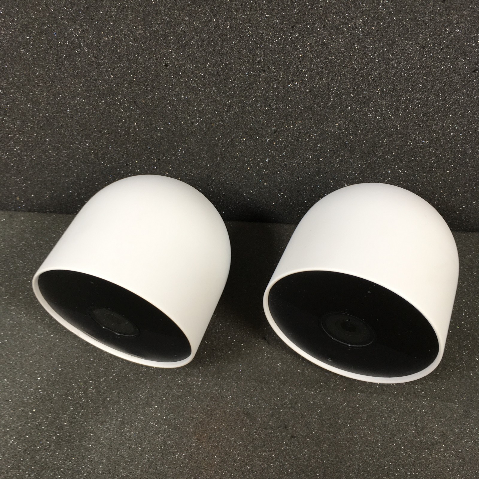 Google Nest Wire Free Security Indoor/Outdoor Camera G3AL9 (2 PACK)