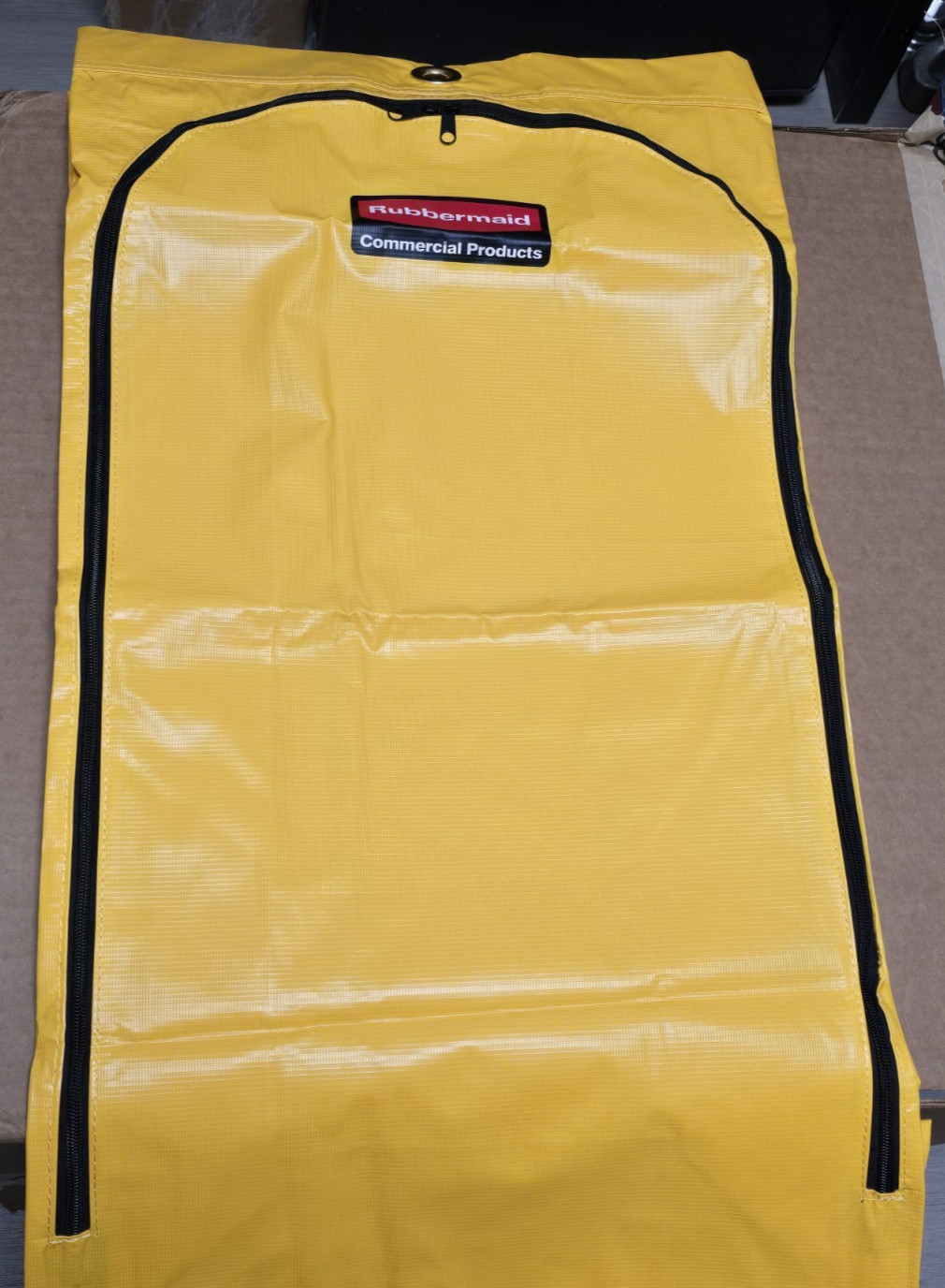 RUBBERMAID COMMERCIAL 1966881 REPLACEMENT BAG 17X33YELLOW 34GAL