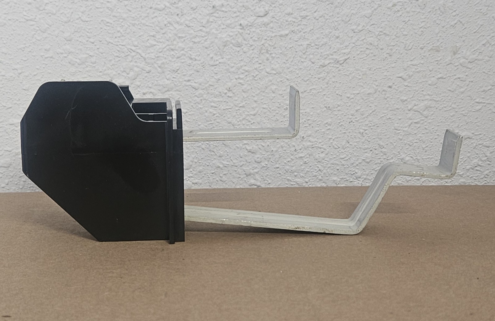 Eaton/GE Meter Socket Breaker Base Kit, 125 Amp