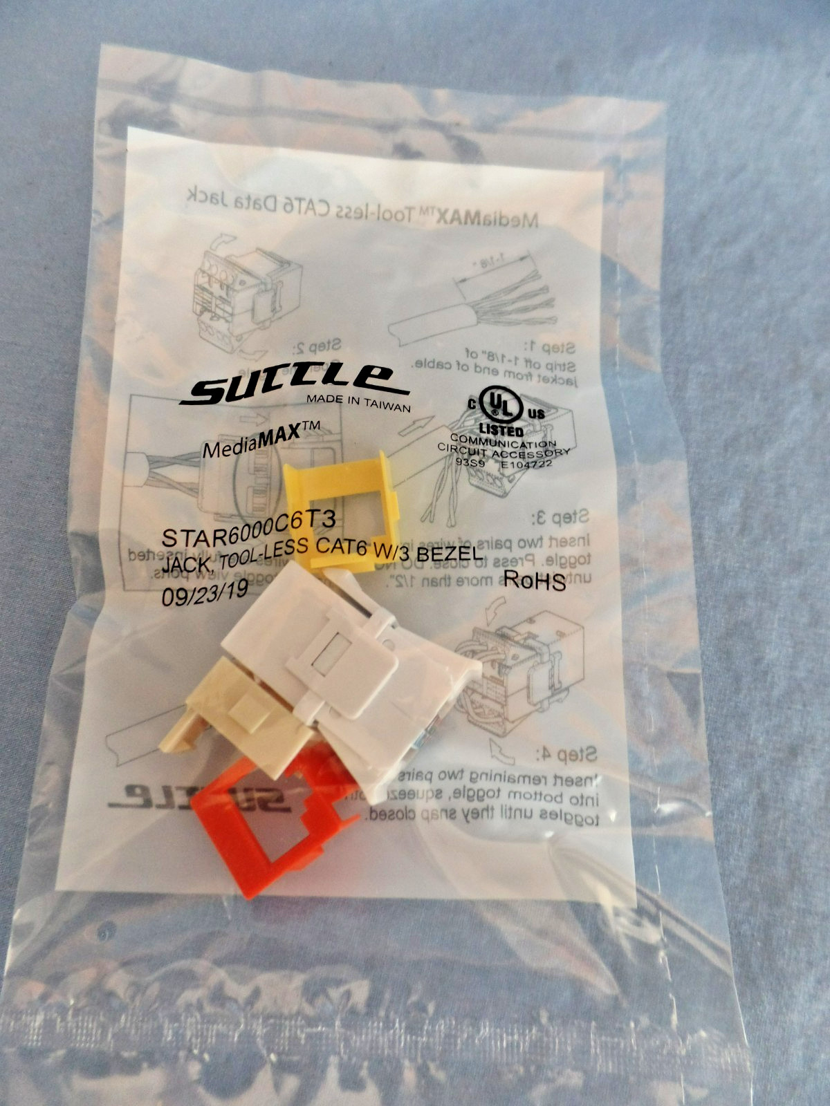 NEW 50 count box Suttle DATA JACK Tool-Less Cat-6 W/3 Bezels STAR6000C6T3