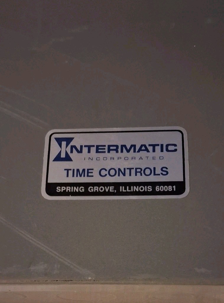 Intermatic T7401B 7-Day Mechanical Time Switch 4-Pole Enclosure