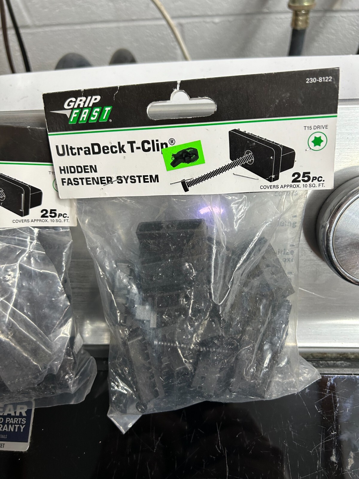 New 2-pack (25 per bag) Grip Fast Decking Clips Hidden Fastener System 230-8122