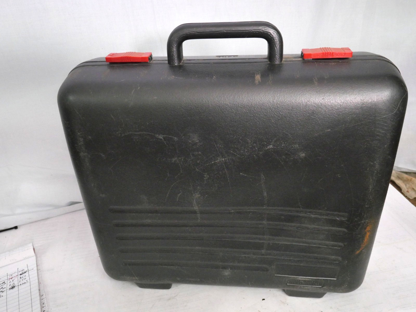 MAX RB655 Rebar Tier with (3) Batteries , Case ,Charger and Manual , Works Fine