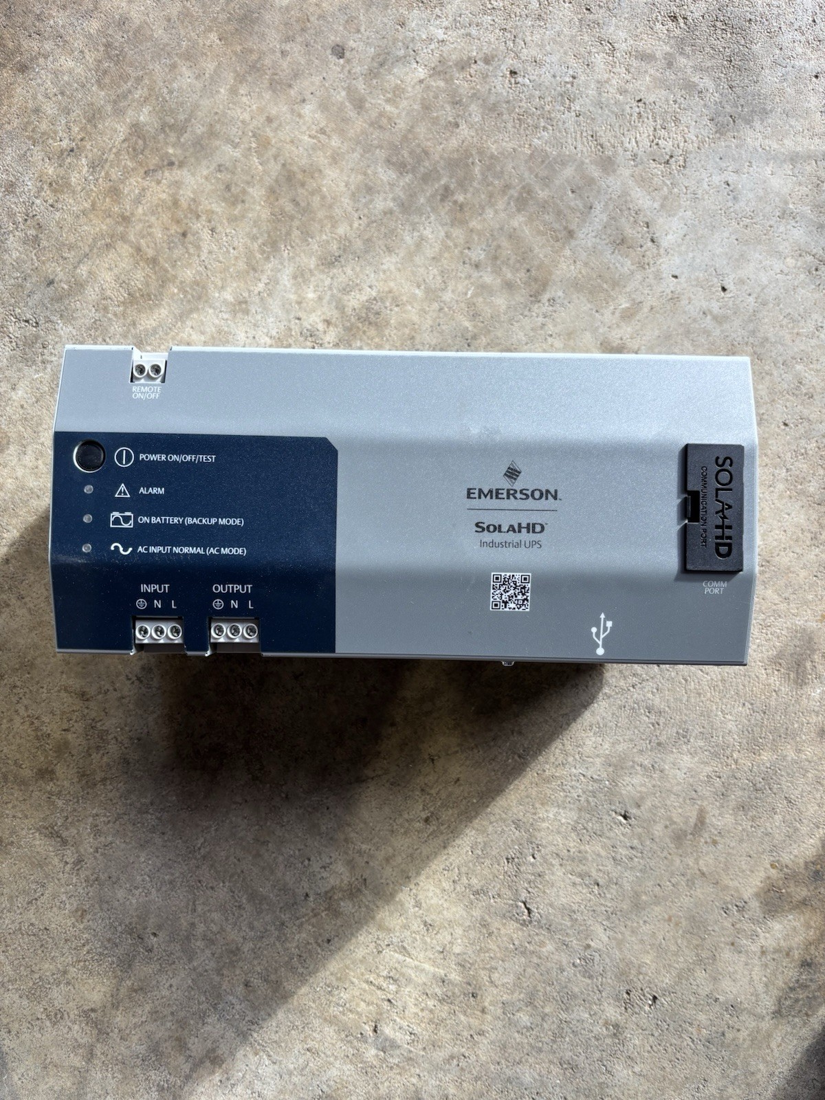 Emerson SDU500B Uninterruptible Power Supply 120V AC DIN Rail