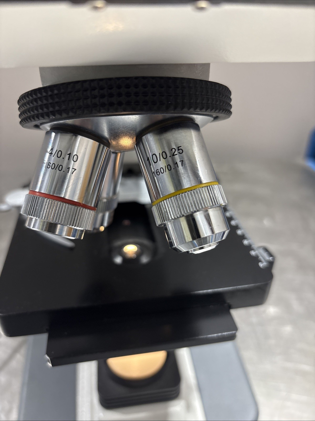 Boreal DMB1-223 Compound Microscope 4x 10x 40x 100x Objectives 57900-03